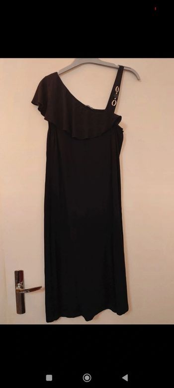 Robe noire manches asymétriques taille 40 Gio D'amore neuve