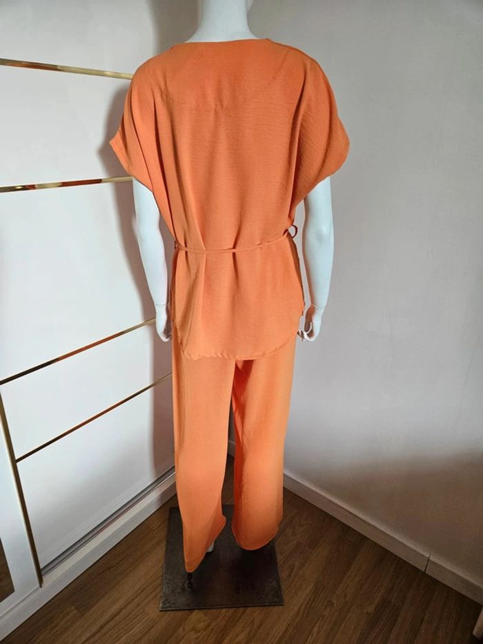 Ensemble pour femmes - photo numéro 2