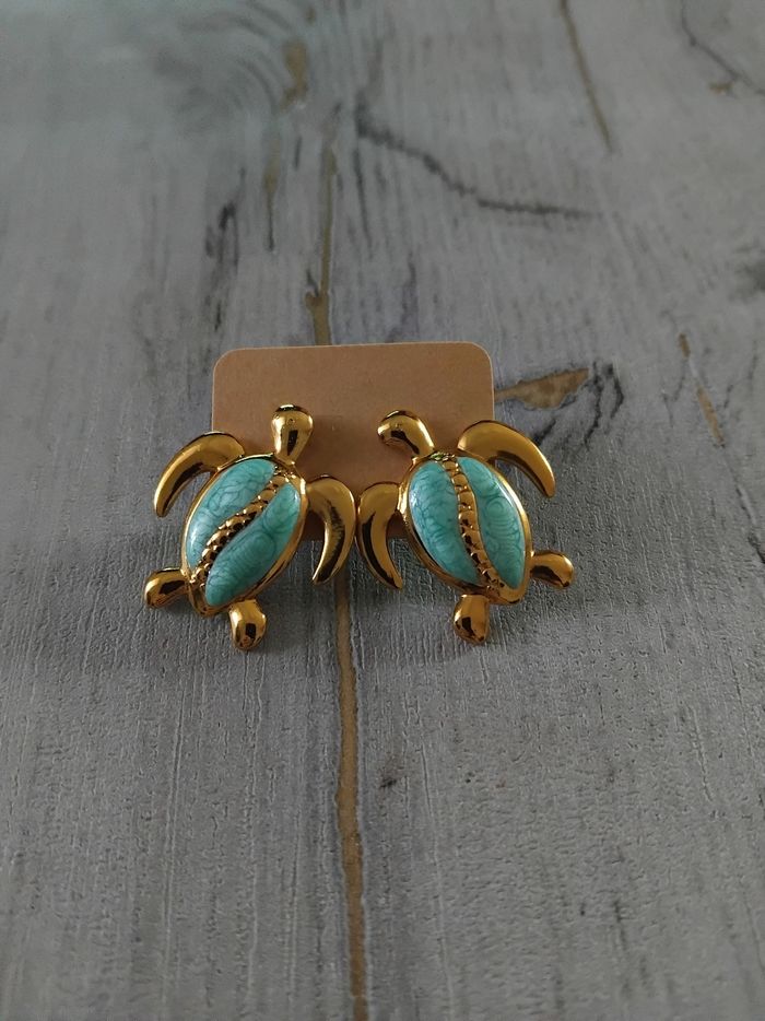 Boucles d'oreilles neuves