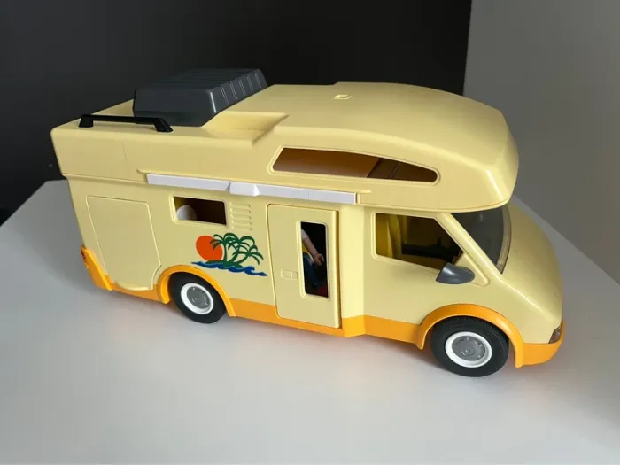Camping car Playmobil 3647 complet avec boîte - photo numéro 2