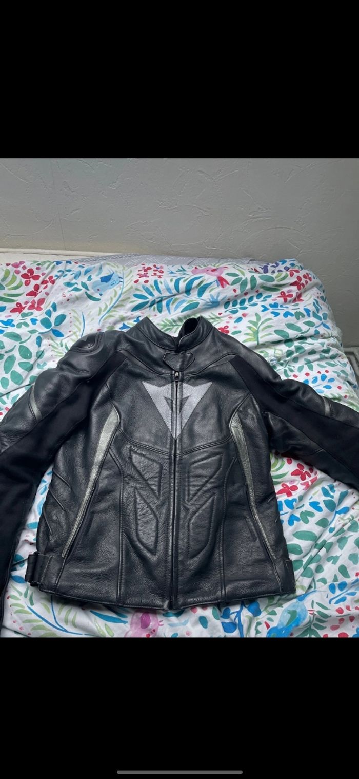 Veste en cuir dainese