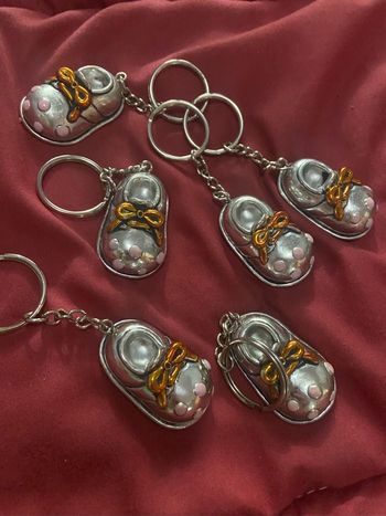 Lot portes clés. Baptême anniversaire