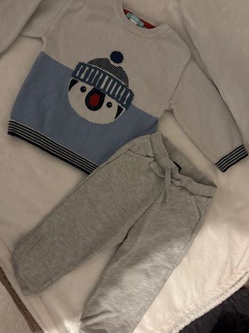 Ensemble survêtement et pull