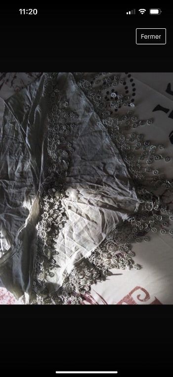 Pointe écharpe femme broderie