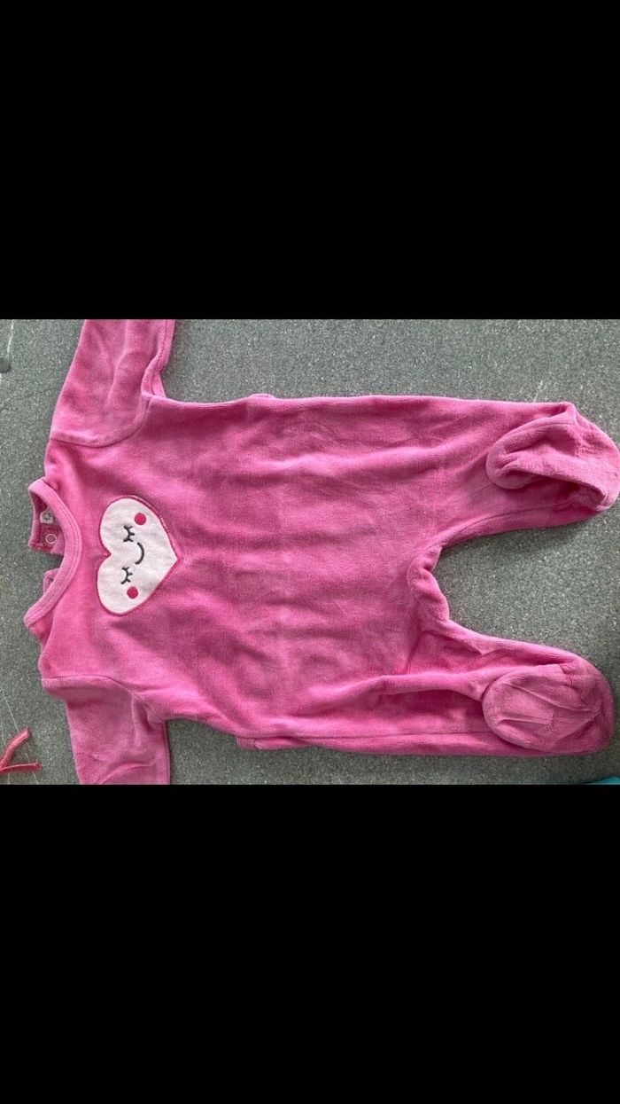 Lot de 4 pyjamas - photo numéro 1