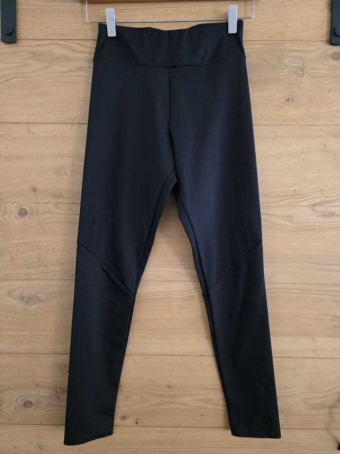 Lot vêtements de sport zara - photo numéro 2