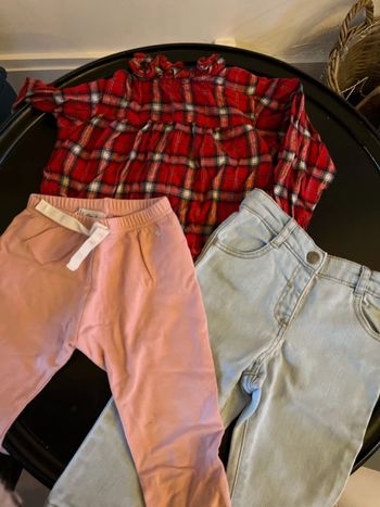 Lot jeans legging et chemise 18 mois