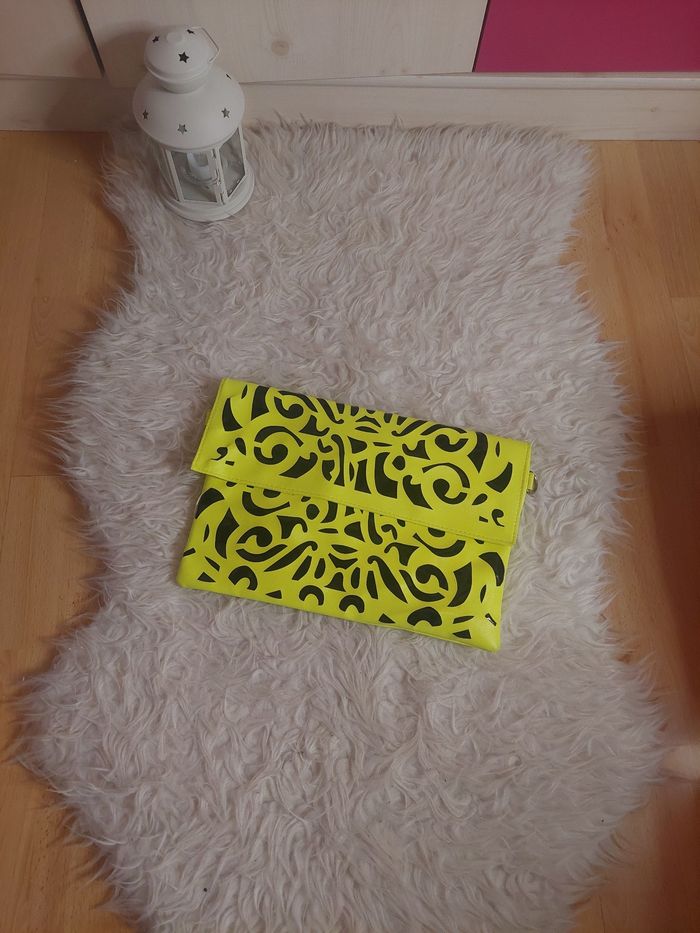 Pochette jaune fluo/noir BE 🌞