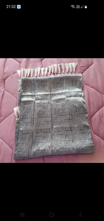 foulard femme neuf magnifique