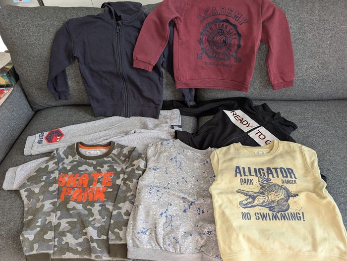 Lot de vêtements garçons