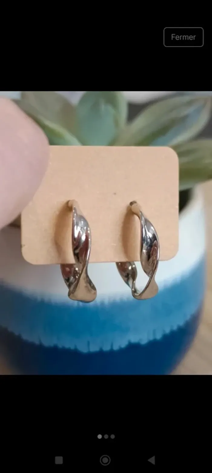 Boucles d'oreilles créoles torsadées - photo numéro 3