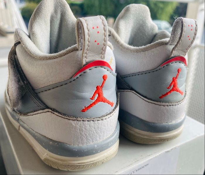 baskets jordan flight bébé taille 22 - vintage 2012 - photo numéro 5