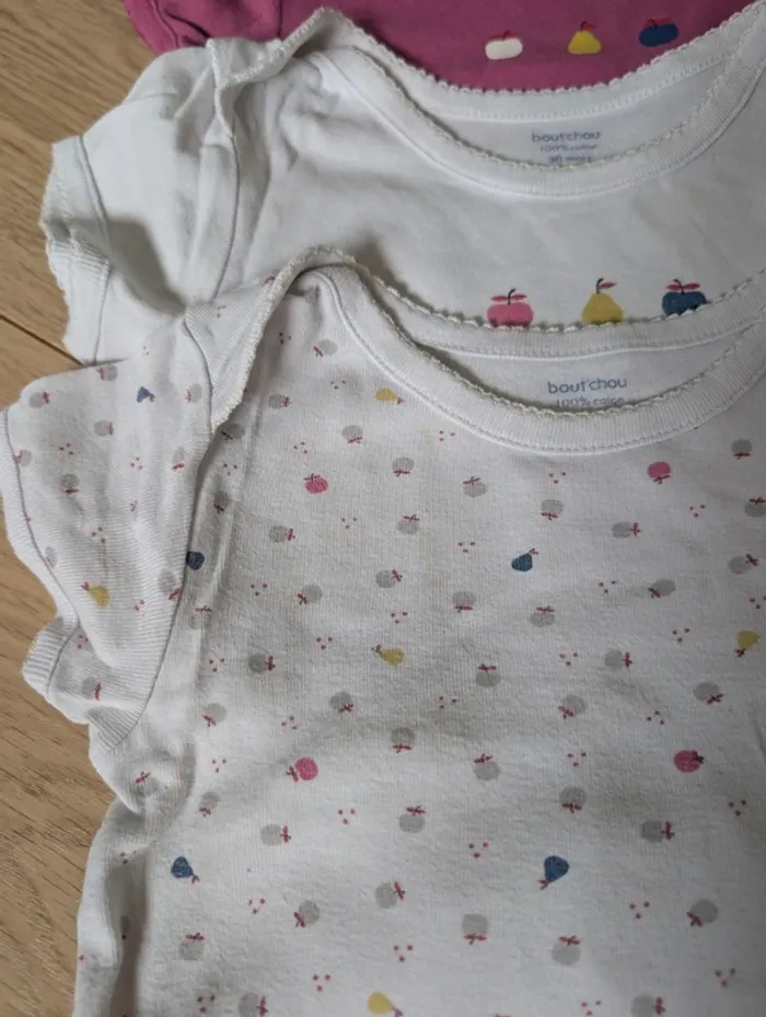 Lot de 3 bodies manches courtes 3 ans - photo numéro 2