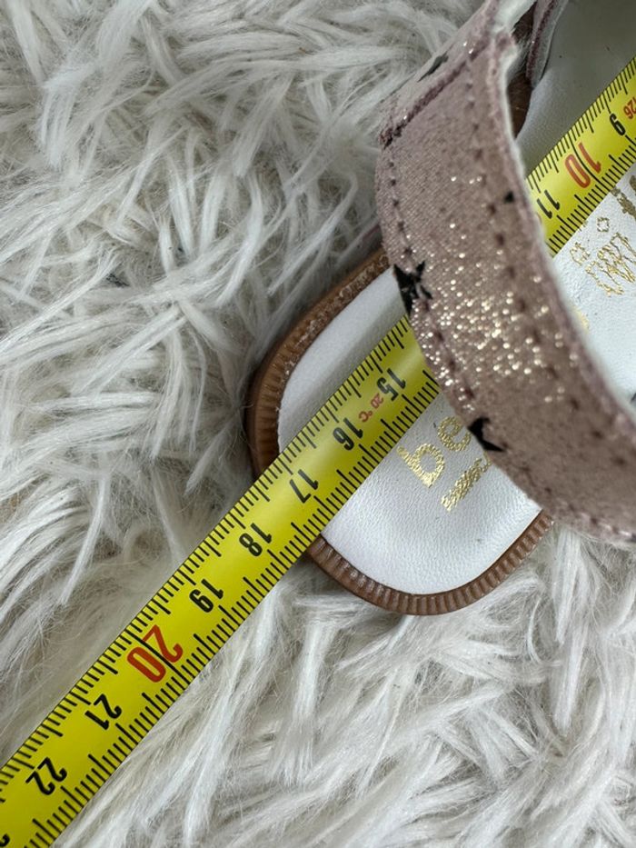 Paire de sandales rose étoile Bellamy taille 28 - photo numéro 6