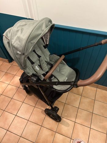 Urgent Poussette versatrax Laurel 