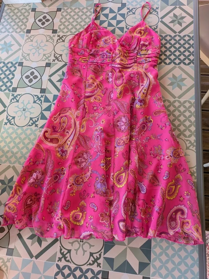 Robe courte chic 28