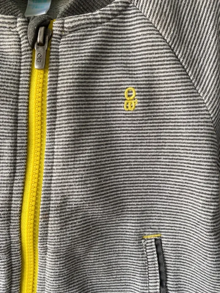 Veste 12 mois obaibi coccinelle jaune dans le dos - photo numéro 2