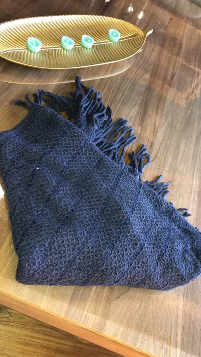 Cape bleu nuit avec petit strass pailleté - photo numéro 3