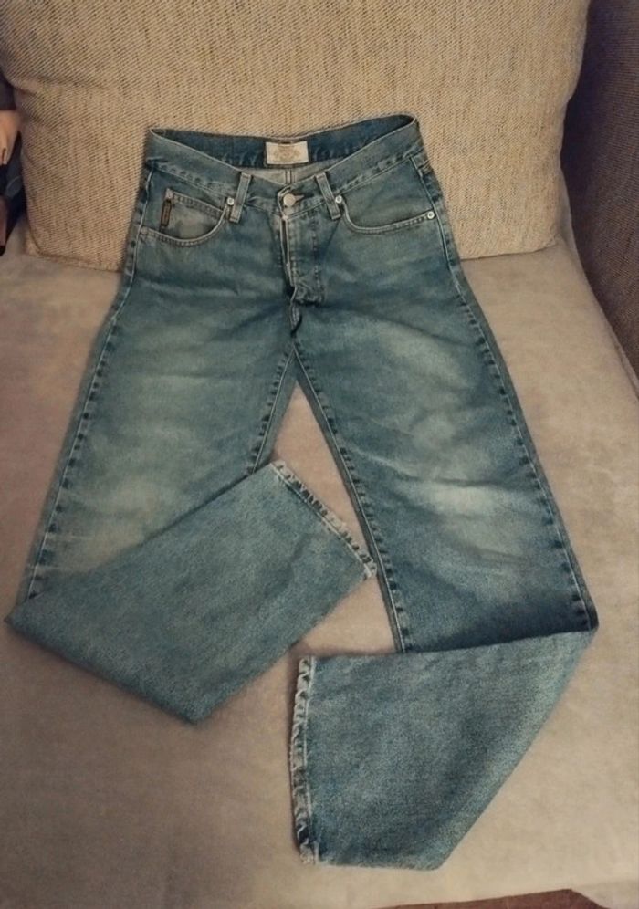 Jean femme Armani taille taille 38