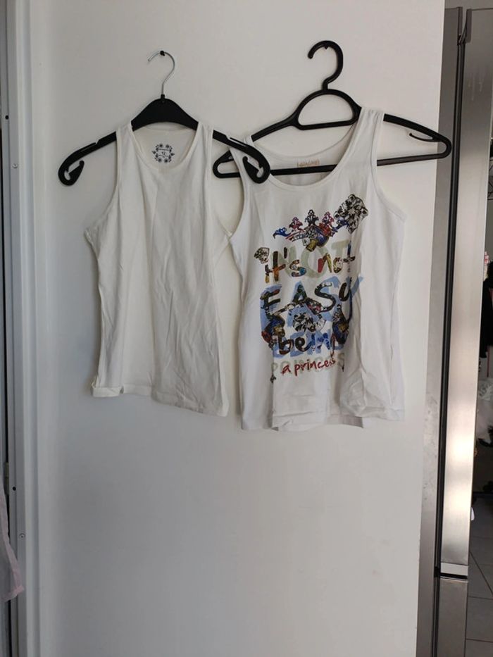 Lot 2 débardeurs fille Taille 12 ans Très bon état