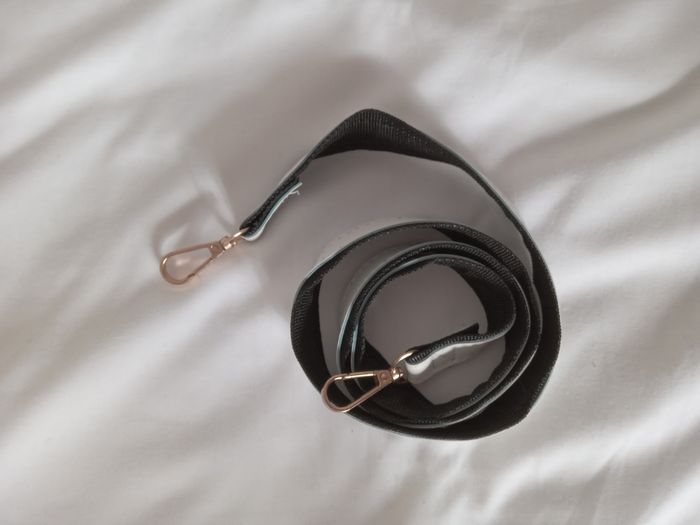 Sac à main neuf avec étiquette -  blanc et bleu ciel avec bandoulière – plusieurs compartiments - photo numéro 6