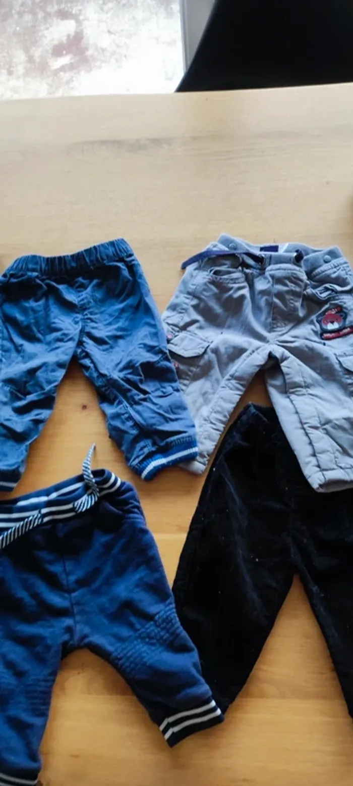 Lot 4 pantalons 6 mois - photo numéro 3