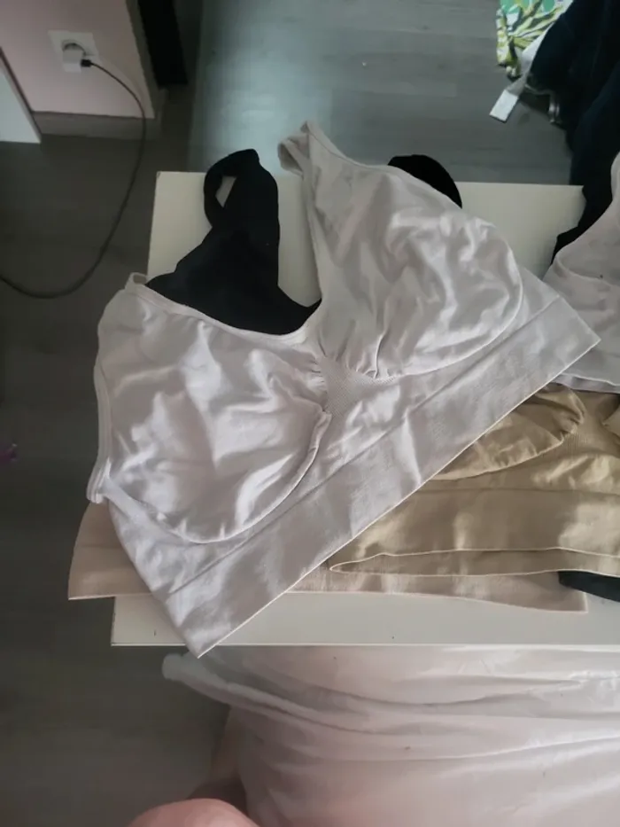 Lot de 7 brassières - photo numéro 3