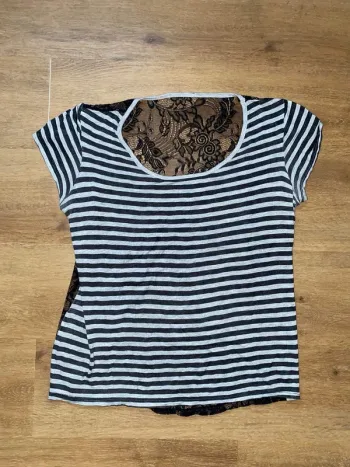 t-shirt l