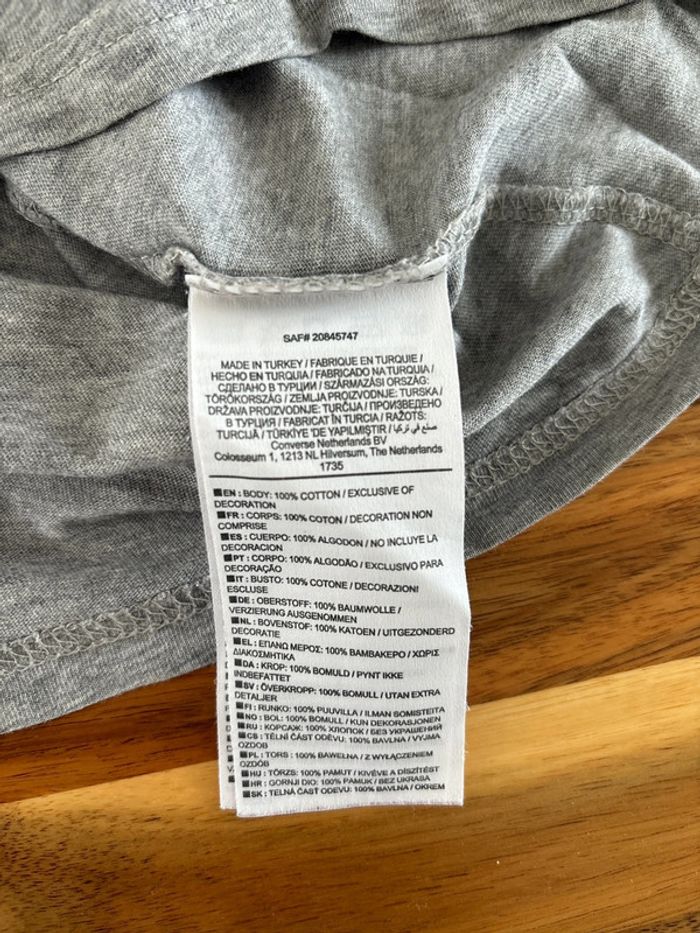 T-shirt gris converse - photo numéro 4