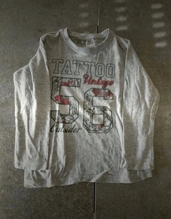 T shirt gris en 5 ans