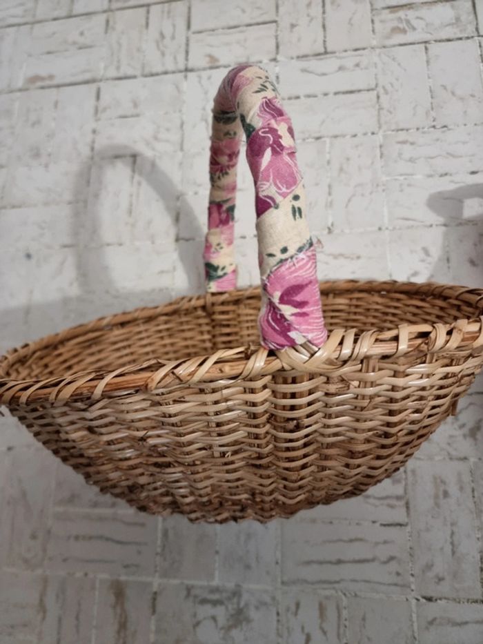 Panier en osier vintage fait main avec son couvercle matelassé - photo numéro 13