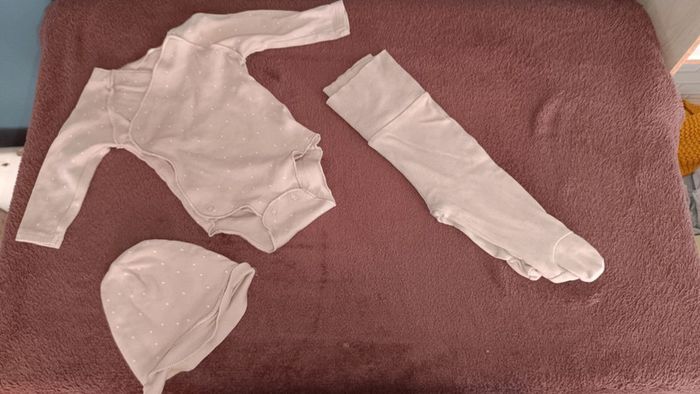 Body + legging et bonnet beige 3 mois