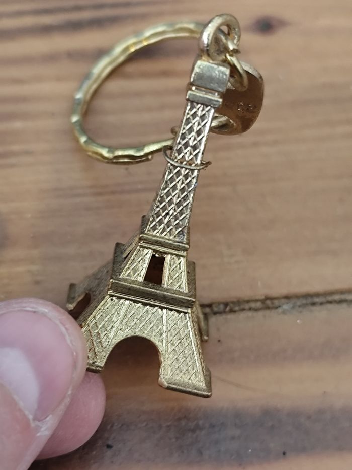 Porte-clés Tour Eiffel 🗼 - photo numéro 3