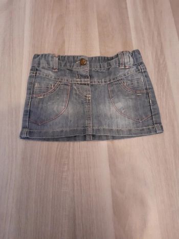 Jupe en jean 18 mois tape à l'œil.