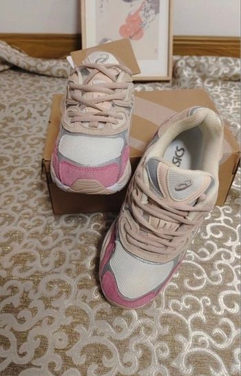 Asics gel nyc rose blanc taille 39 introuvable 