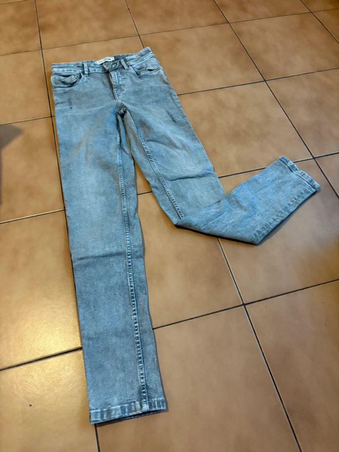 Jean femme 32 - photo numéro 2