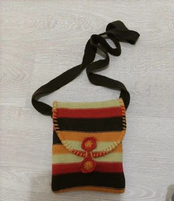 Petite pochette tricot