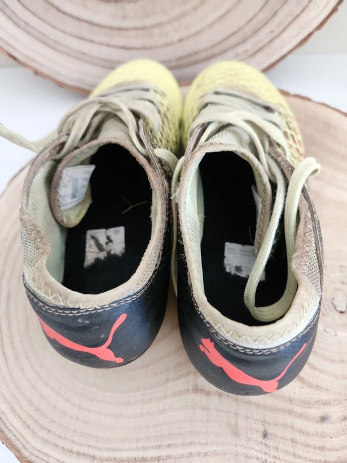 Chaussures de foot Puma - photo numéro 3