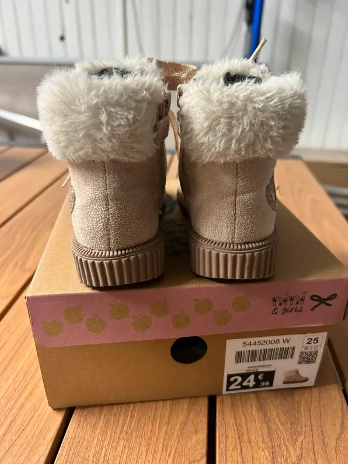 Bottines chaudes hiver fille taille 25 - photo numéro 3