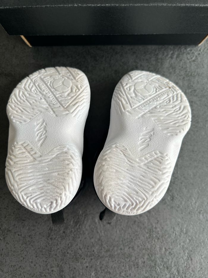 Baskets air Jordan pointure 19.5 - photo numéro 5