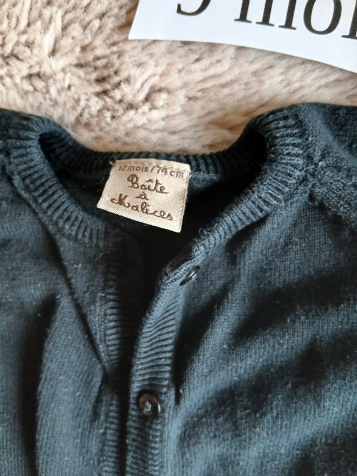Lot de 2 gilets noir et blanc. - photo numéro 6