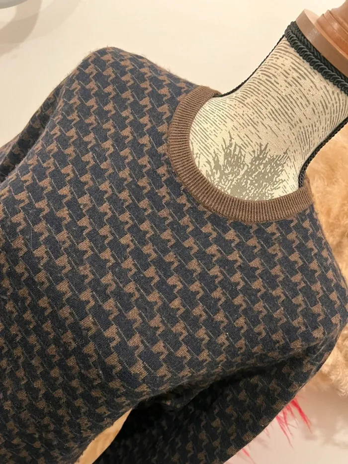 Pull devred bleu et marron - photo numéro 2