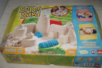 Super sand castle