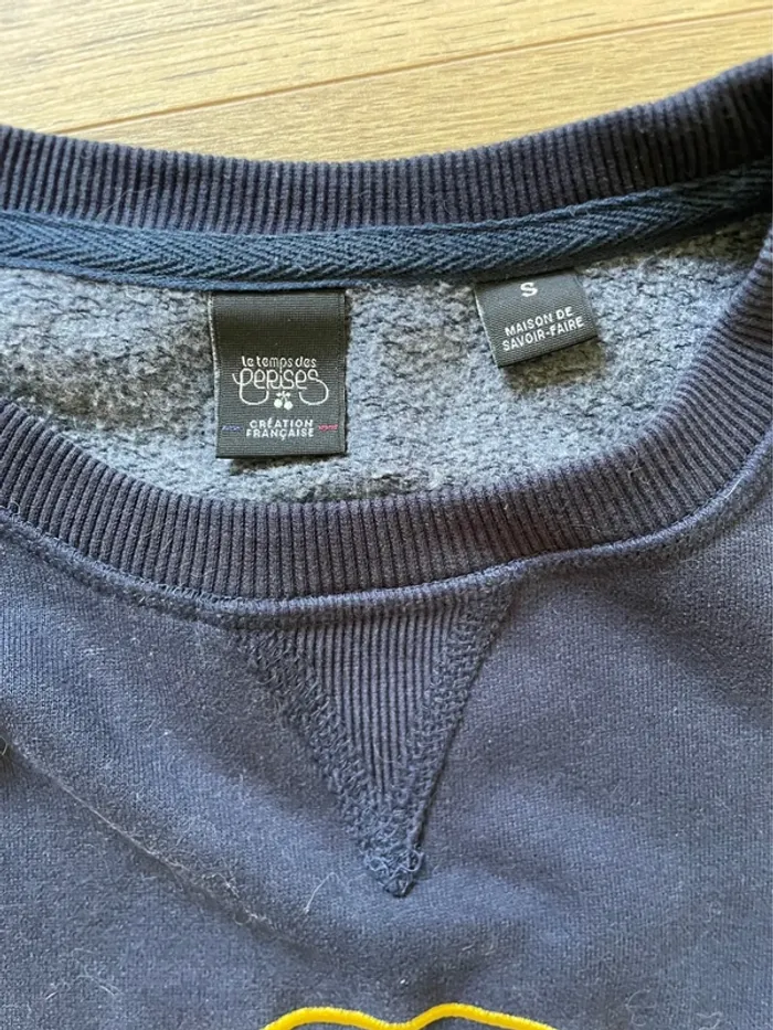 Pull avec moto - photo numéro 3