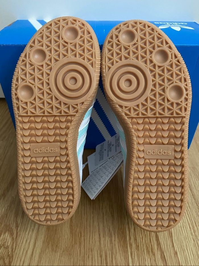 Baskets Adidas Samba pointure 31 1/2 - photo numéro 7