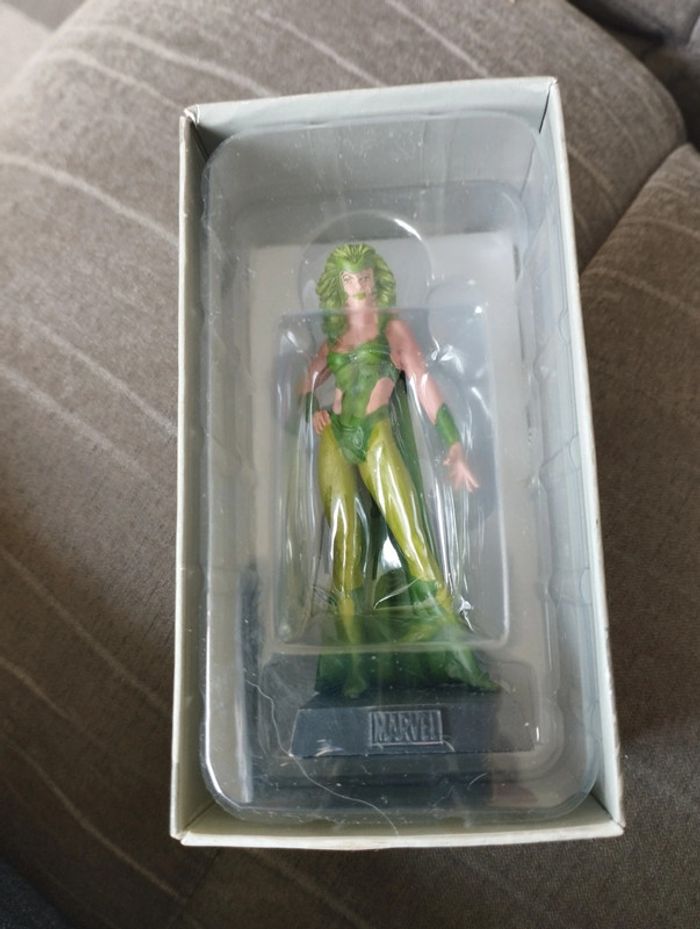 Figurine Marvel polaris en plomb