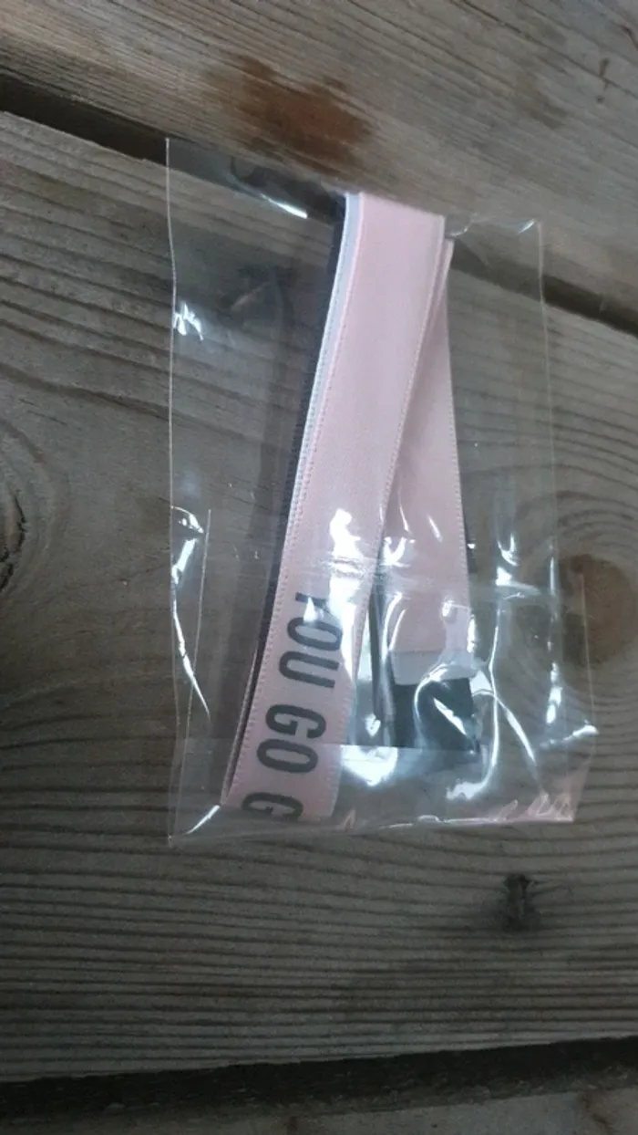 Lot de 3 bracelets ruban neuf - photo numéro 4