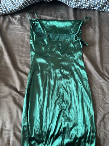 Robe satin verte