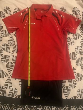 Ensemble jako foot short et tee shirt noir et rouge taille xs