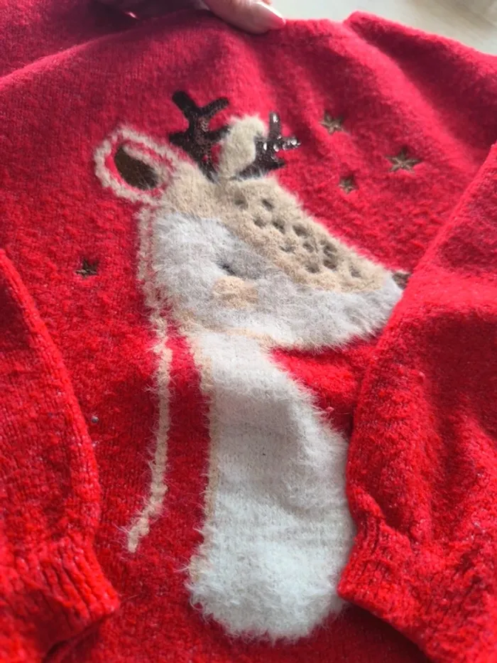 Pull d'hiver , biche , rouge , esprit noel , taille 4 ans - photo numéro 2